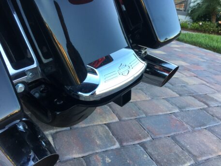 2024 to Present: Street Glide Hitch: Black - Image 5